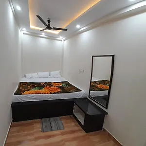 house-amar-paying.hotels-varanasi.com/
